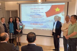 Presentan Club de amantes del mar e islas de Vietnam en Francia