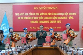 Vietnam envía otros cuatro oficiales a misiones de paz de la ONU