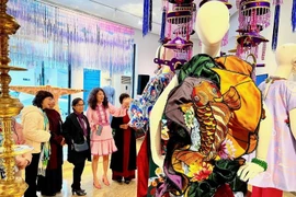 Moda contemporánea honra la identidad cultural vietnamita