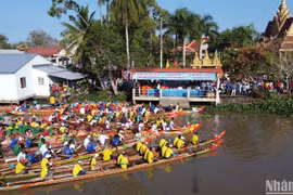Provincia vietnamita celebra Festival Chol Chnam Thmay con regata de barcos