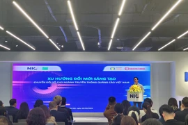 Coloquio sobre tendencia de transformación digital para la industria publicitaria de Vietnam 