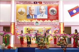 Celebran Festival de Medio Otoño para niños vietnamitas en extranjero