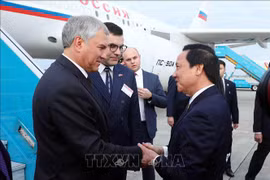Presidente de Duma Estatal de Rusia llega a Hanoi para iniciar una visita oficial