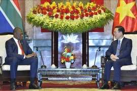 Presidente vietnamita se reúne con vicepresidente sudafricano
