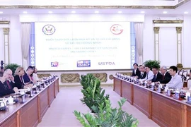 Ciudad Ho Chi Minh promueve cooperación con socios de EE.UU. en desarrollo de urbes inteligentes