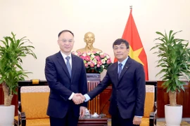 Vietnam y China por fomentar cooperaciones bilaterales