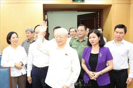 Máximo dirigente partidista de Vietnam se reúne con votantes de Hanoi