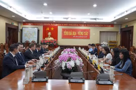Vietnam y Bielorrusia fomentan cooperación entre las localidades