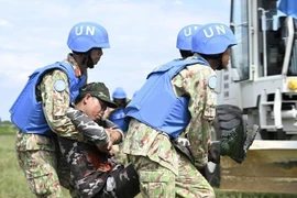 Japón evalúa programa de capacitación de cascos azules organizado por Vietnam