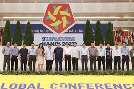 Presidente del Parlamento asiste a ensayo de la IX Conferencia Global de Jóvenes Parlamentarios