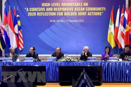 Exvicepremier Vu Khoan contribuyó a las relaciones especiales Vietnam- Laos