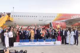 Provincia vietnamita recibe a primer grupo de viajeros chinos en 2023