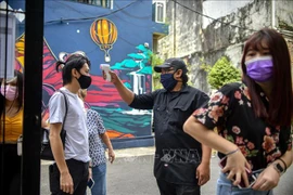 Malasia enfrenta nueva ola de COVID-19 tras días festivos