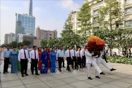 Diversas actividades a lo largo de Vietnam en memoria del Presidente Ho Chi Minh