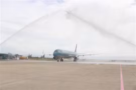 Provincia vietnamita busca establecer ruta aérea directa con Vancouver
