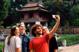 Vietnam podría recibir hasta 10 millones de turistas extranjeros en 2023 
