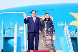 Premier parte de Hanoi para asistir a COP28 y visitar Turquía