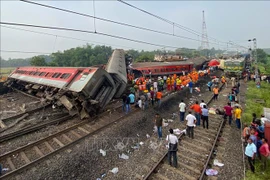 Envía Vietnam condolencias a la India por grave accidente ferroviario