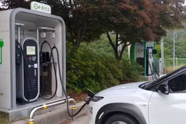 Aumenta demanda de vehículos eléctricos en Laos