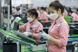 Vietnam avanza en atracción de inversión extranjera directa