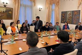 Vietnam busca oportunidad de cooperación en tecnología en Alemania