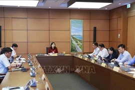 Prosigue Parlamento de Vietnam debate sobre desarrollo socioeconómico 