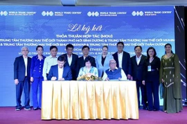 Cooperan centros de comercio mundial en Vietnam, India y China