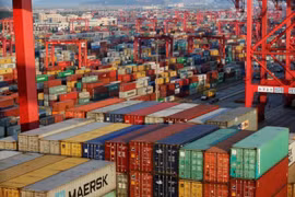 Malasia mantiene superávit comercial por 43º mes consecutivo