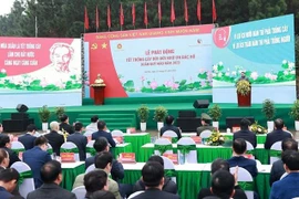 Premier vietnamita lanza siembra de árboles por motivo del Tet 2023