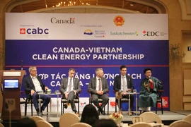 Empresas de Vietnam y Canadá por cooperar en desarrollo de energía limpia