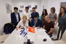 Universidad vietnamita y mayor hospital de Israel sellan acuerdo de cooperación