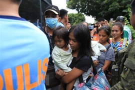 Filipinas: Evacuados por erupción volcánica sufren infecciones respiratorias agudas