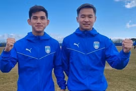 Dos futbolistas vietnamitas debutan en K-League 2 