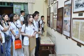Fortalecen conexión entre jóvenes vietnamitas dentro y fuera del país