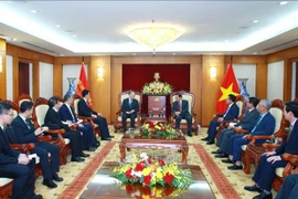 Delegación de Comisión de Asuntos Políticos y Jurídicos del CCPCCh realiza actividades en Vietnam