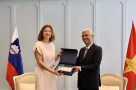 Ciudad Ho Chi Minh desea cooperar con Eslovenia en varios campos
