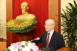 Dirigentes vietnamitas felicitan a Laos y Camboya por sus fiestas del Año Nuevo
