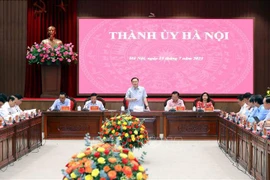 Presidente del Parlamento examina implementación de resoluciones en Hanoi