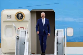 Presidente de Estados Unidos inicia su visita de Estado a Vietnam