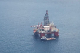 Filipinas apoya a trabajadores afectados por derrame de petróleo