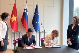 Crean nuevo impulso para colaboración Vietnam-Eslovenia