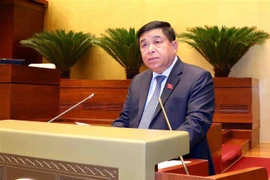 Diputados vietnamitas evalúan informes sobre inversión pública a medio plazo