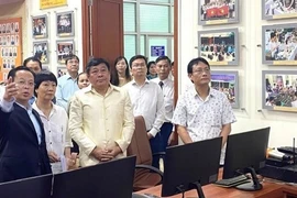 Capitales de Vietnam y Laos refuerzan la cooperación en educación