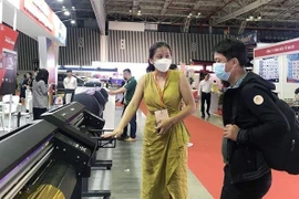 Inauguran exposición internacional de tecnología y equipos publicitarios de Vietnam 