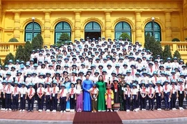 Vicepresidenta vietnamita destaca importancia del cuidado de niños