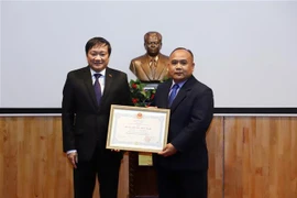 Vietnam otorga Orden de la Amistad al Museo laosiano Kaysone Phomvihane