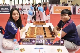 Atletas vietnamitas siguen conquistando medallas multicolores en SEA Games 32