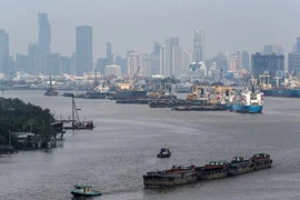 Exportaciones de Tailandia aumentan después de 10 meses