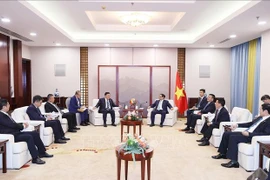 Primer ministro recibe a dirigentes de empresas chinas de tecnología y energía