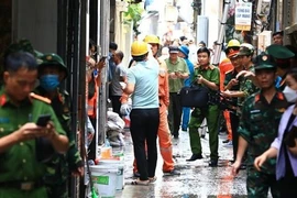 Premier urge a superar consecuencias e investigar causas de fatal incendio en Hanoi